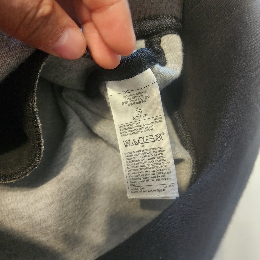 GapFit Jacket Sweater - Picture 14 of 16